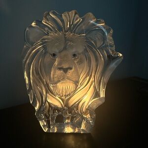 Crystal Glass Lion Sculpture